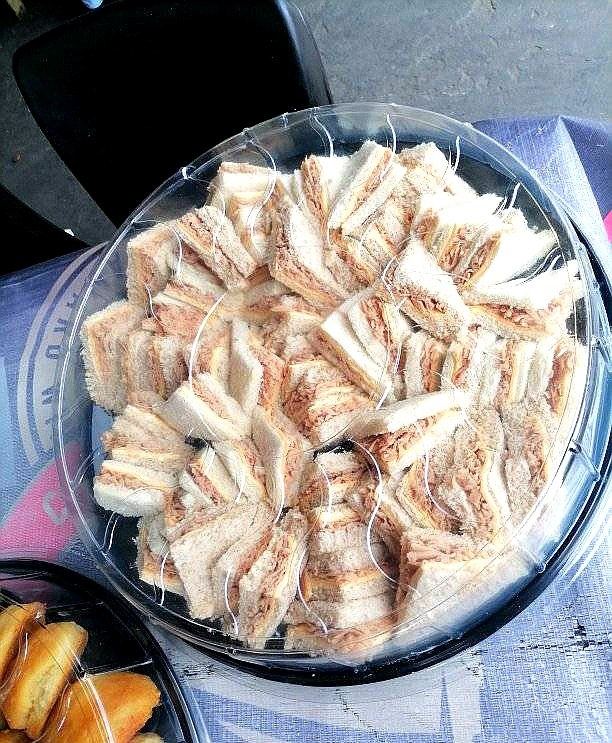 Bread platter